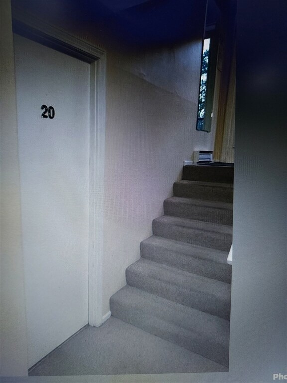 297 Ashland Ave unit 20, Southbridge, MA 01550 - photo 2