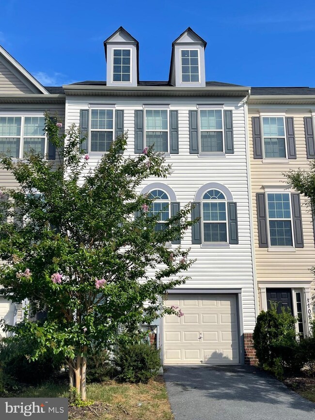 1104 Carinoso Cir, Severn, MD 21144 - photo 2