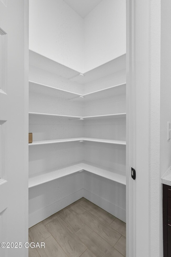 304 Belgin Blue Blvd, Carl Junction, MO 64834 - photo 6