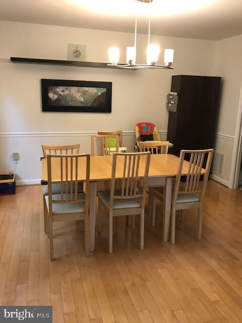 11216 Empire Ln, Rockville, MD 20852 - photo 2