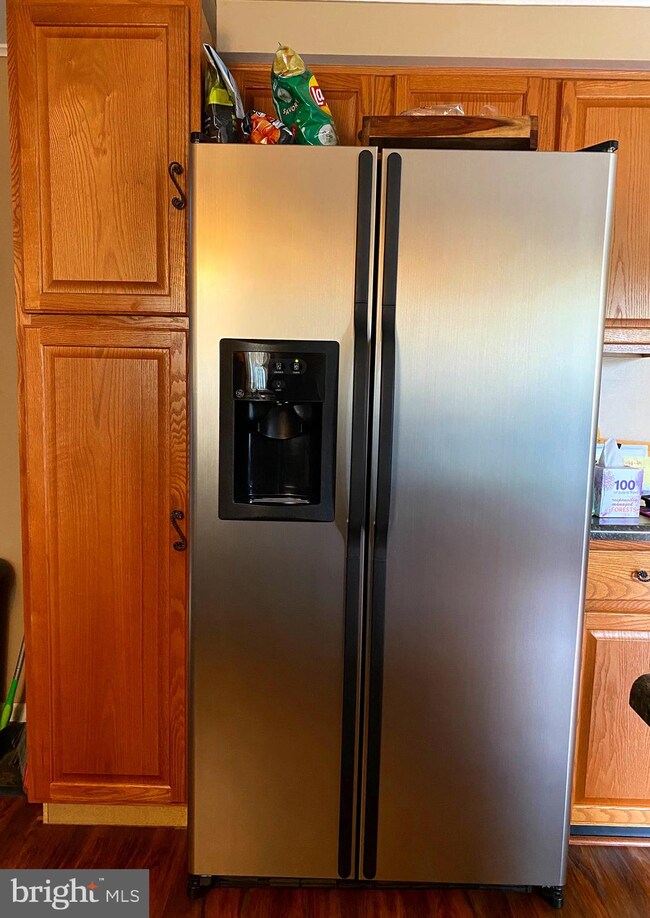 8205 Joshua Ct, Laurel, MD 20708 - photo 6