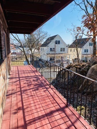 185 Grove St unit 11, West Roxbury, MA 02132 - photo 4