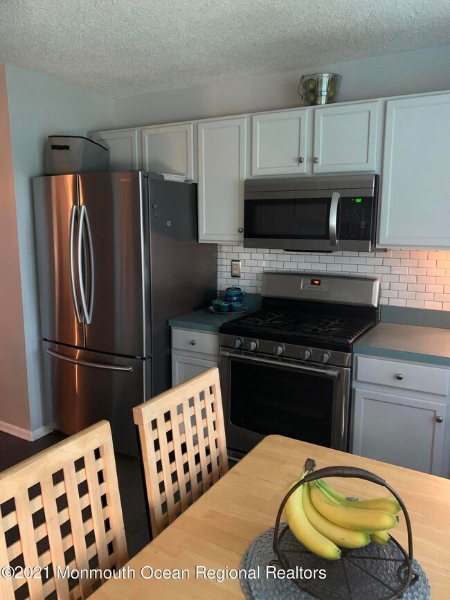 2 Phoenix Ct, Tinton Falls, NJ 07712 - photo 7