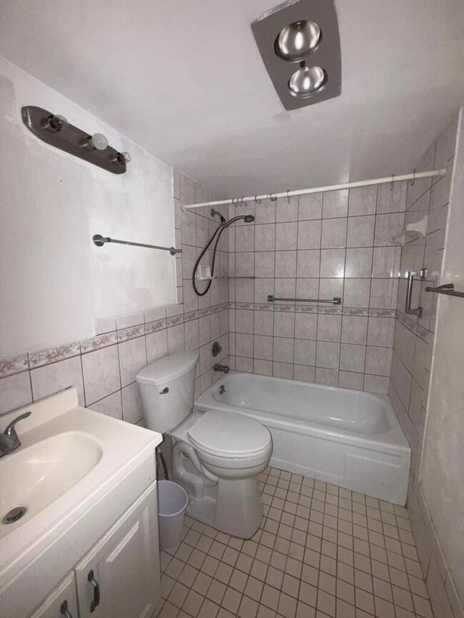 8 Canterbury A, West Palm Beach, FL 33417 - photo 7