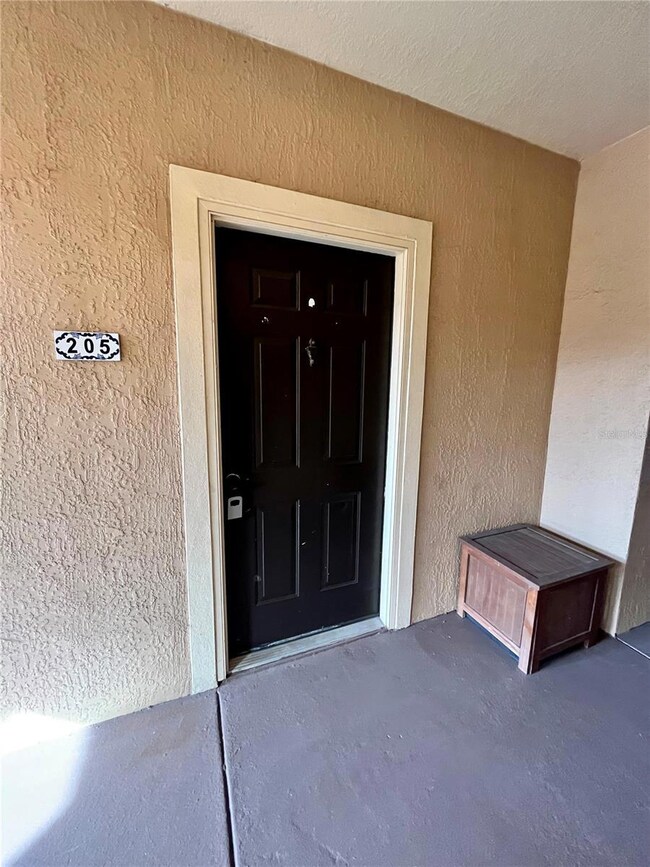 5512 Metrowest Blvd unit 205, Orlando, FL 32811 - photo 2