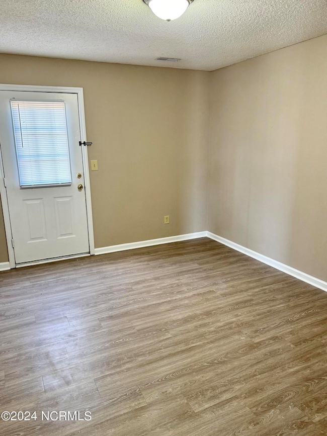 3311 Landmark St unit 6, Greenville, NC 27834 - photo 5