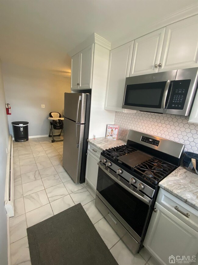 b Gramercy Gardens, Middlesex Boro, NJ 08846 - photo 4