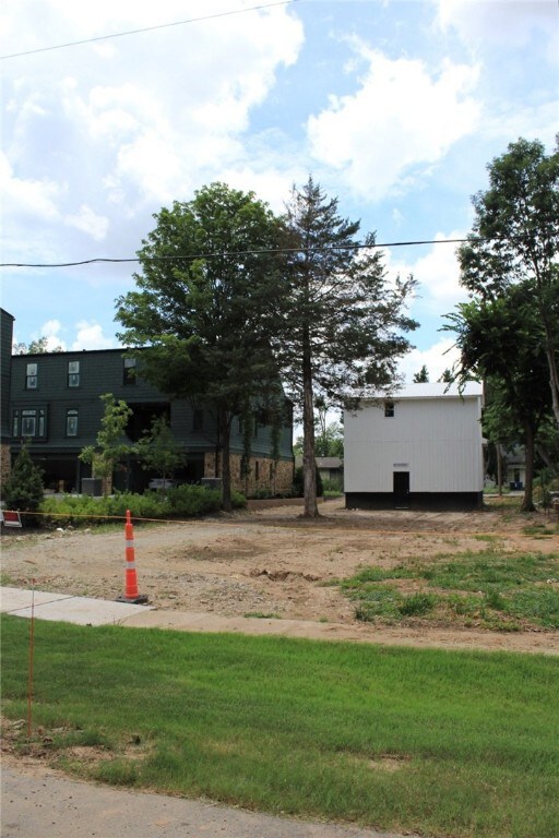 416 SE C St, Bentonville, AR 72712 - photo 4