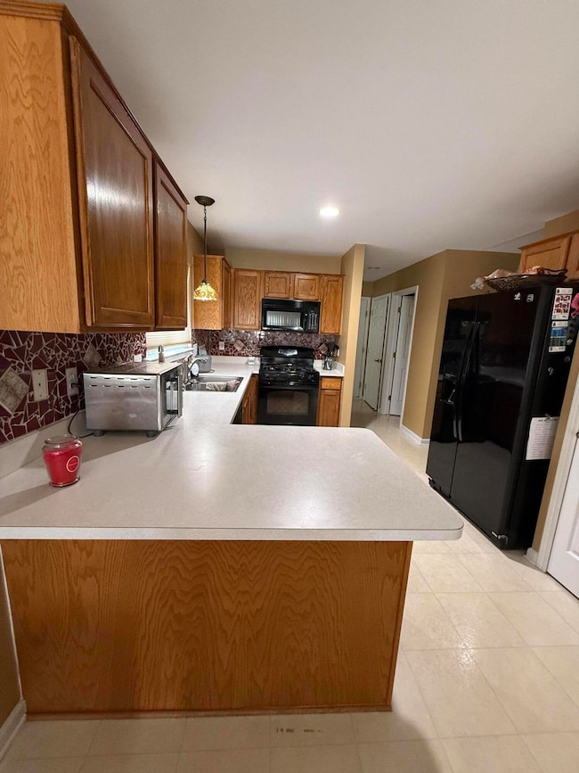 32037 Red Creek Dr, Chesterfield, MI 48047 - photo 4