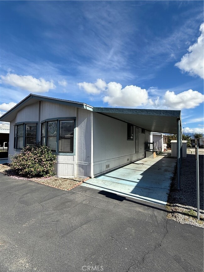 530 W Devonshire Ave unit 36, Hemet, CA 92543 - photo 2