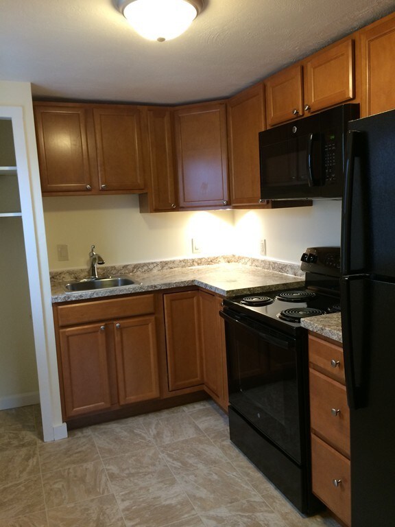 120 Salem St unit A, Wakefield, MA 01880 - photo 3