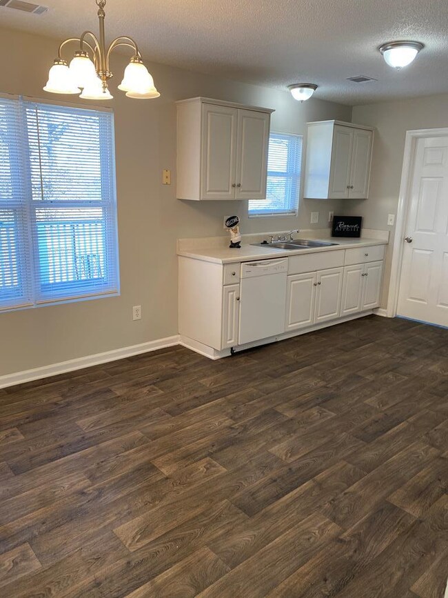 3712 Andover Ct, Hephzibah, GA 30815 - photo 6