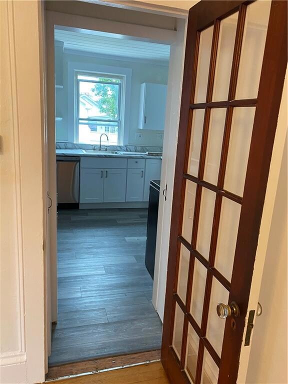 8 Braman St, Newport, RI 02840 - photo 4