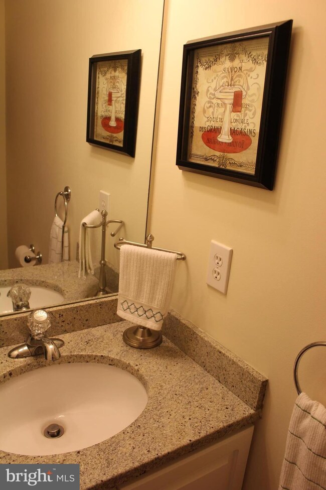 13108 Deer Path Ln, Germantown, MD 20874 - photo 6