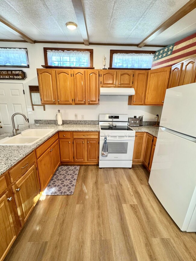 189 Pine View Terrace, Wareham, MA 02576 - photo 7