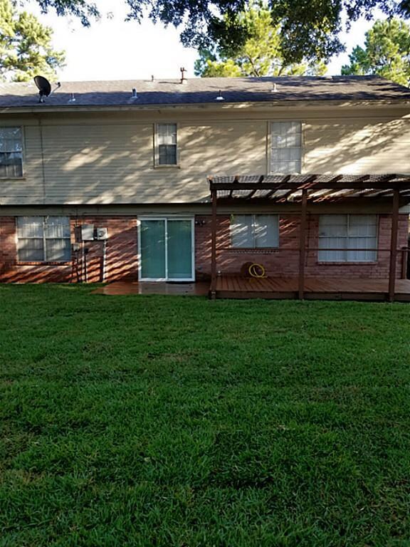 8131 Sunny Ridge Dr, Houston, TX 77095 - photo 7