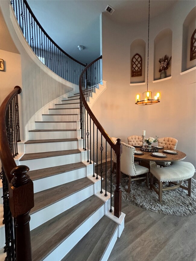 209 Meadow Ridge Way, Clute, TX 77531 - photo 7