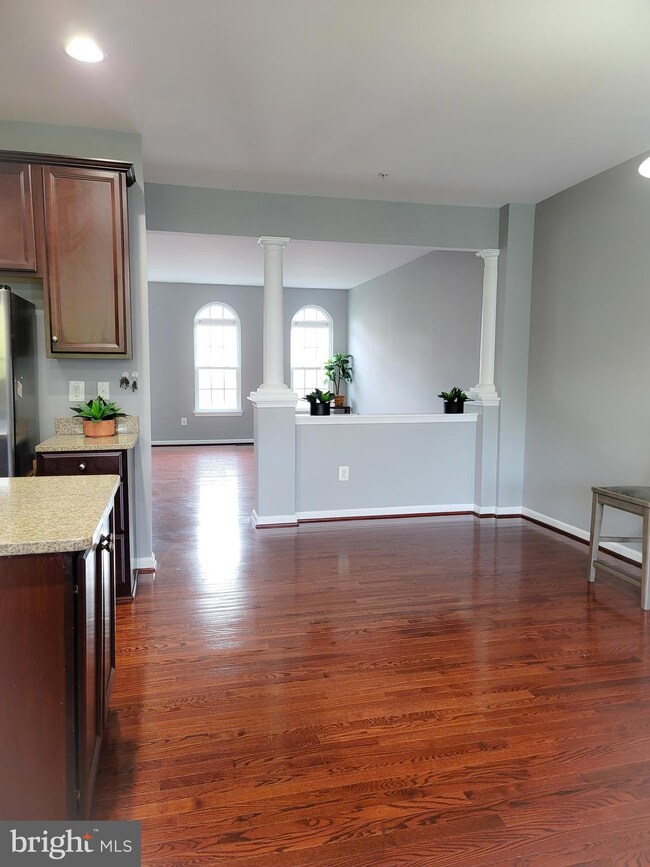 3835 Cullingworth Rd, Burtonsville, MD 20866 - photo 4