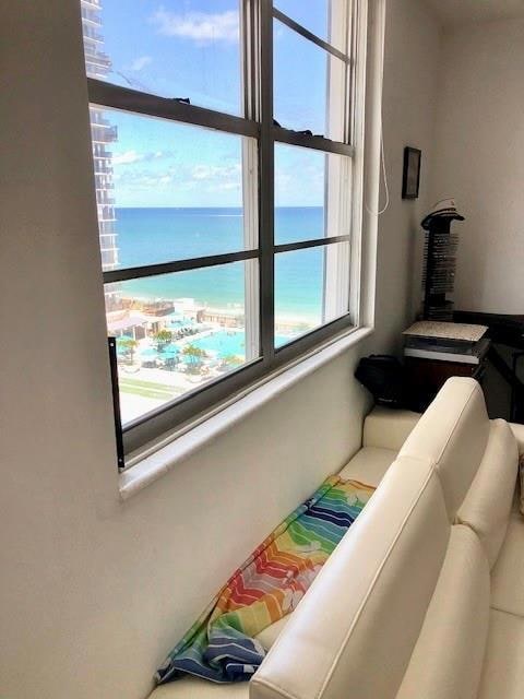Galt Towers Condominium unit 9G, Fort Lauderdale, FL 33308 - photo 4