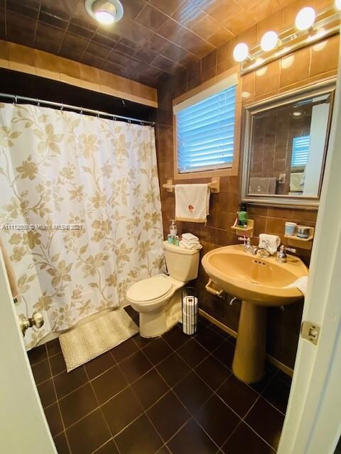 Westland Manors East Condos unit 407, Hialeah, FL 33012 - photo 3