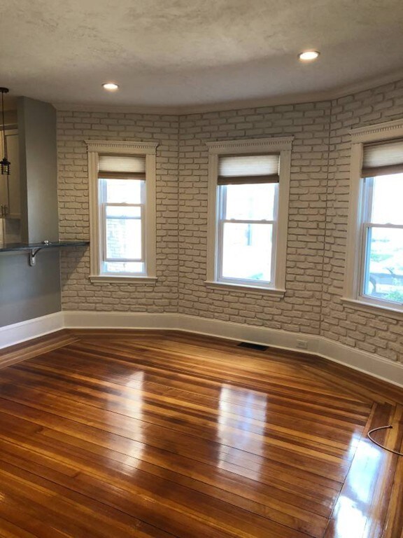 27 Webb St unit 1, Salem, MA 01970 - photo 4