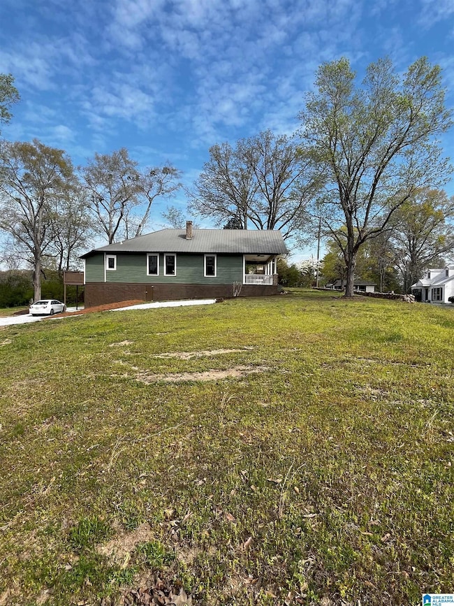 Huge side yard