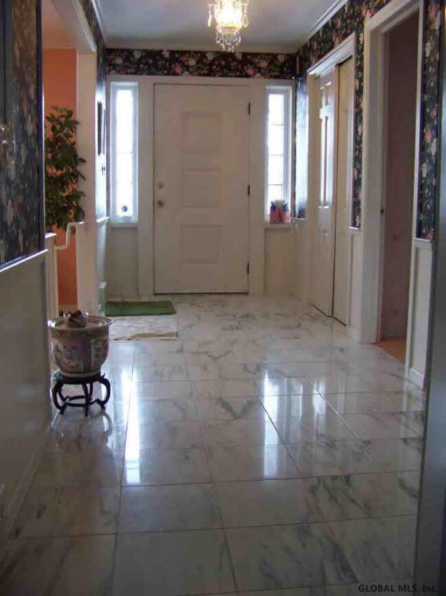 40 Garrison Rd, Queensbury, NY 12804 - photo 3