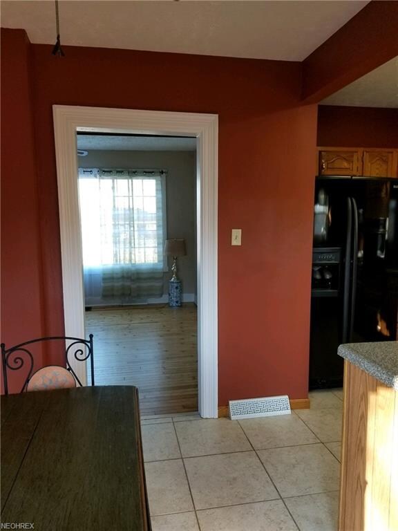 483 Canton Rd. Wintersville, OH 43953 Completely r