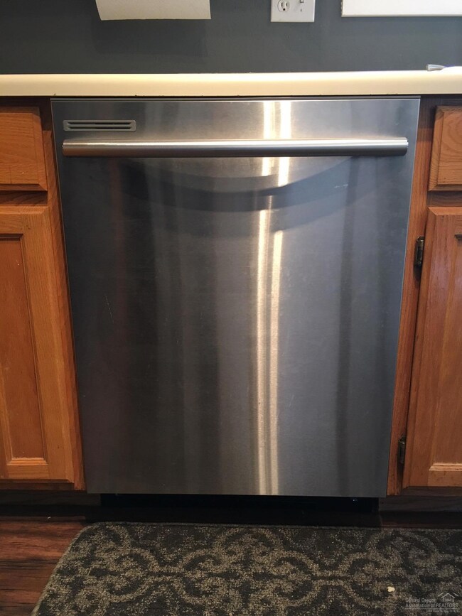 3274 SW Pumice Place, Redmond, OR 97756 - photo 7