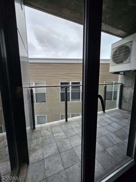 58 Elm St unit 506, Newark, NJ 07105 - photo 6