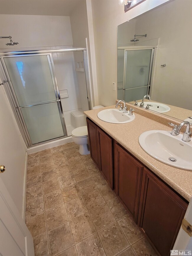 8812 Silverkist Dr, Reno, NV 89506 - photo 7