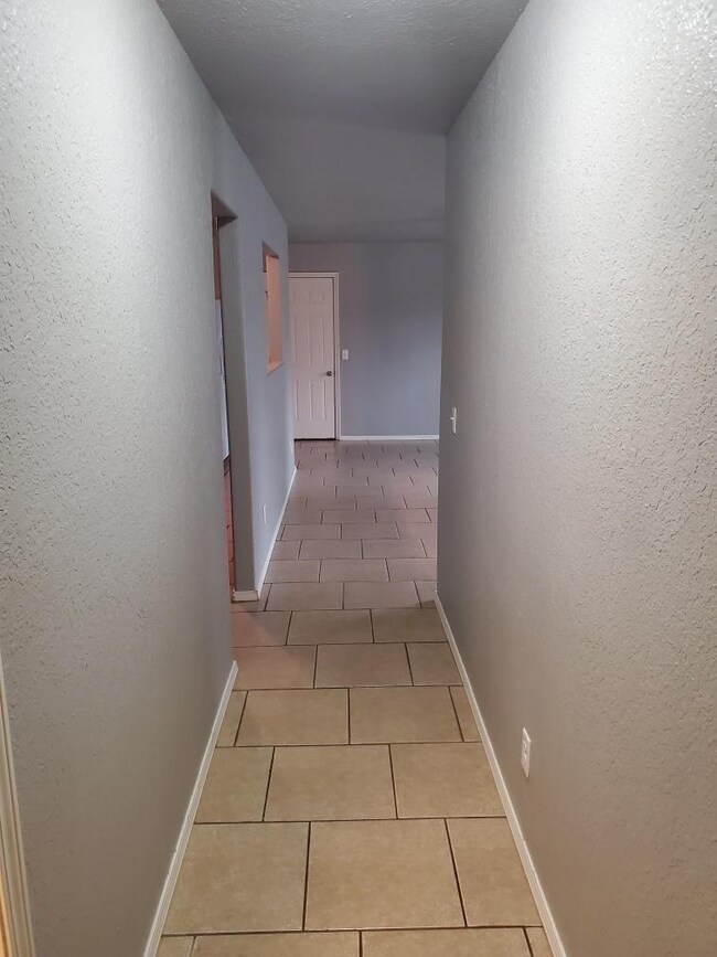 221 Carrigan Rd unit A, Elkins, AR 72727 - photo 7