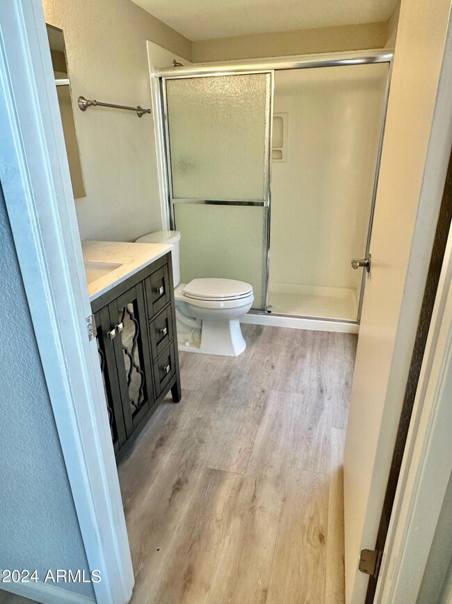 CONDO PIC BATHROOM