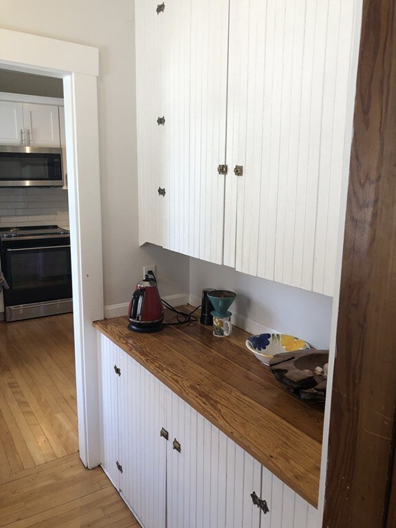 198 Maplewood St unit 2, Watertown, MA 02472 - photo 6