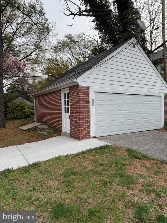 4501 Arabia Ave, Baltimore, MD 21214 - photo 6