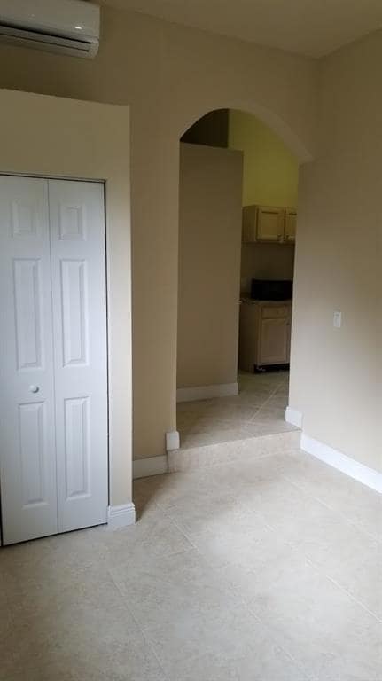 11001 Blackhawk Blvd unit Studio, Davie, FL 33328 - photo 2