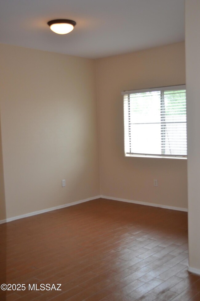 2020 W Dozemary Ct, Tucson, AZ 85713 - photo 4