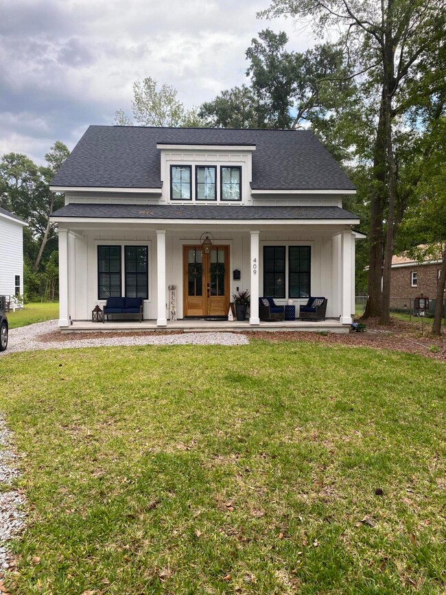 18B15650-1B74-445E-8477-45C0260BE800