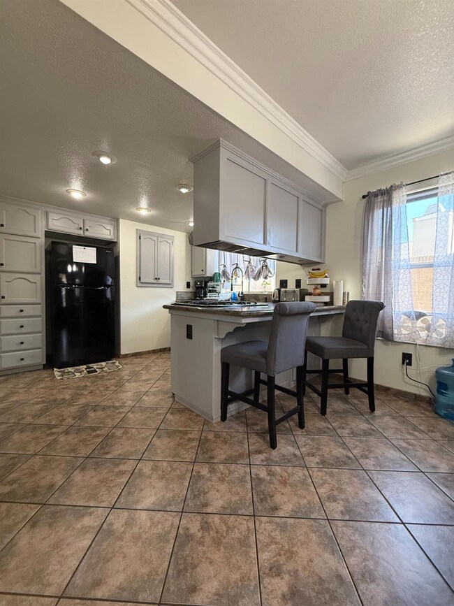 615 Catalina Cir, Tulare, CA 93274 - photo 7