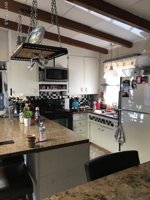 PALO VERDE KITCHEN 1 B