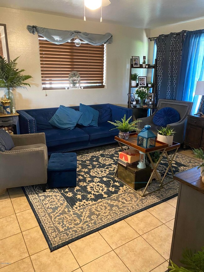 2208 N 29th Place, Phoenix, AZ 85008 - photo 4