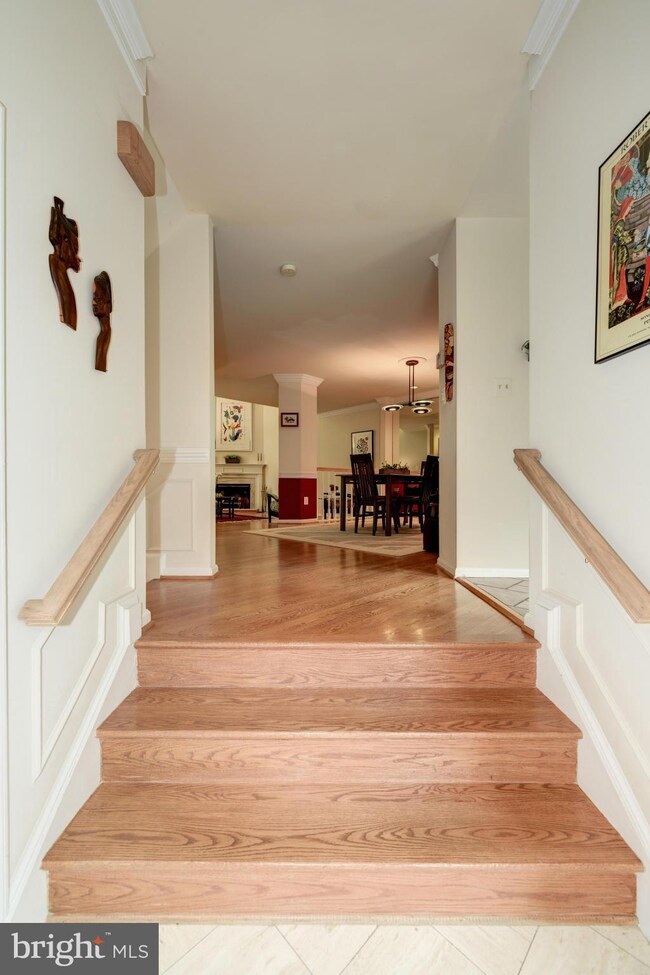 10950 Bloomingdale Dr, Rockville, MD 20852 - photo 2