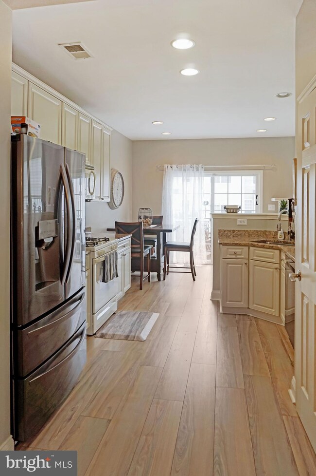 150 Chancellor Dr, Woodbury, NJ 08096 - photo 7