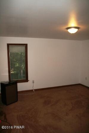 104 Hackberry Ln, Dingmans Ferry, PA 18328 - photo 7