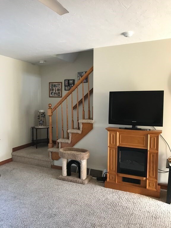 2697 Cranberry Hwy unit 2, Wareham, MA 02571 - photo 6