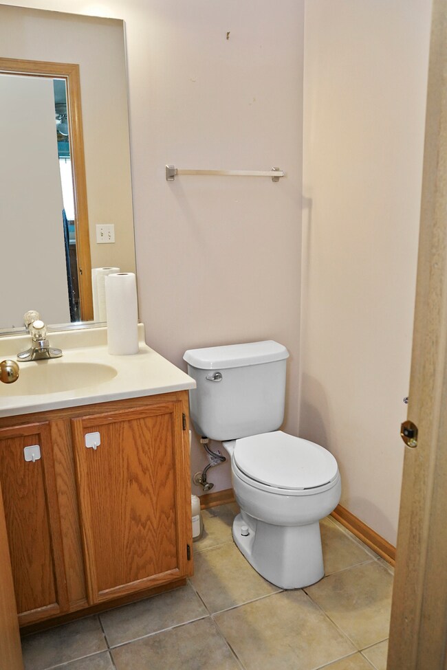 1915 Mayan Ct, Joliet, IL 60435 - photo 6