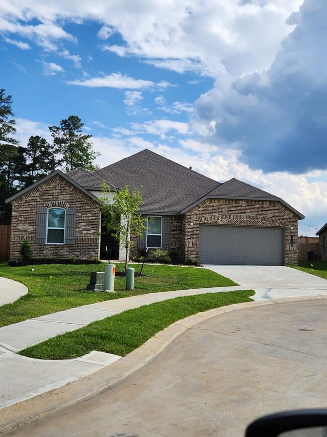 13705 Rising Sun Ln, Conroe, TX 77384 - photo 2