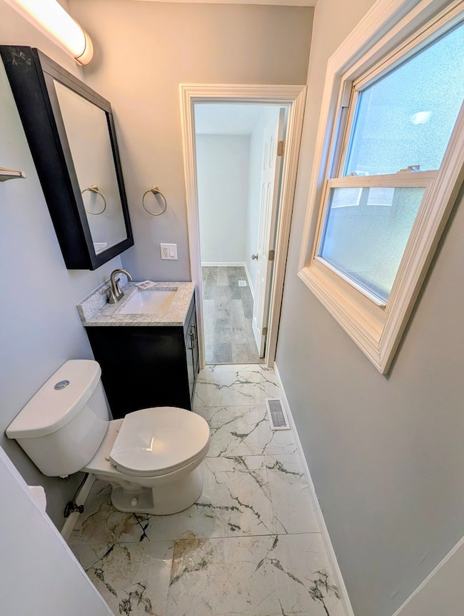 1005 Valley Stream Dr, Wheeling, IL 60090 - photo 7