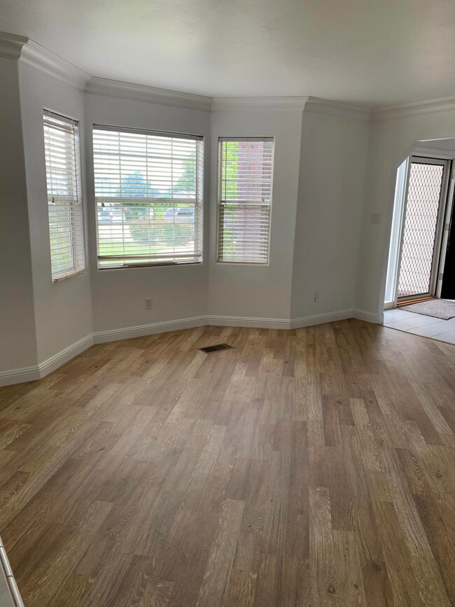 2833 Starlight Blvd, Redding, CA 96001 - photo 6