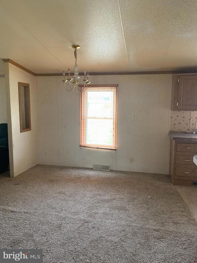 6022 Honeywood Ave, Saint Thomas, PA 17252 - photo 4